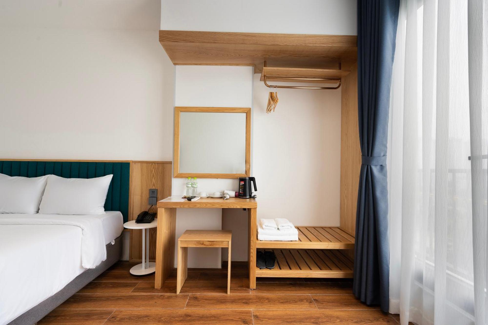 Haven Hut Riverside Hotel Хошимин Екстериор снимка